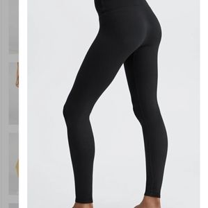 Fabletics High Waisted Seamless Black Leggings